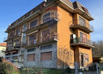 Edificio all\'aperto - Bilocale viale varese
 
27, Viggiù - foto 1