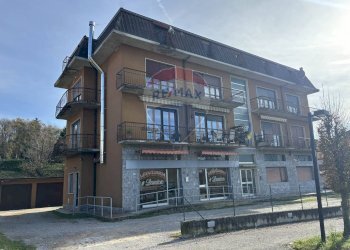 Edificio all\'aperto - Bilocale viale varese
 
27, Viggiù - foto 12