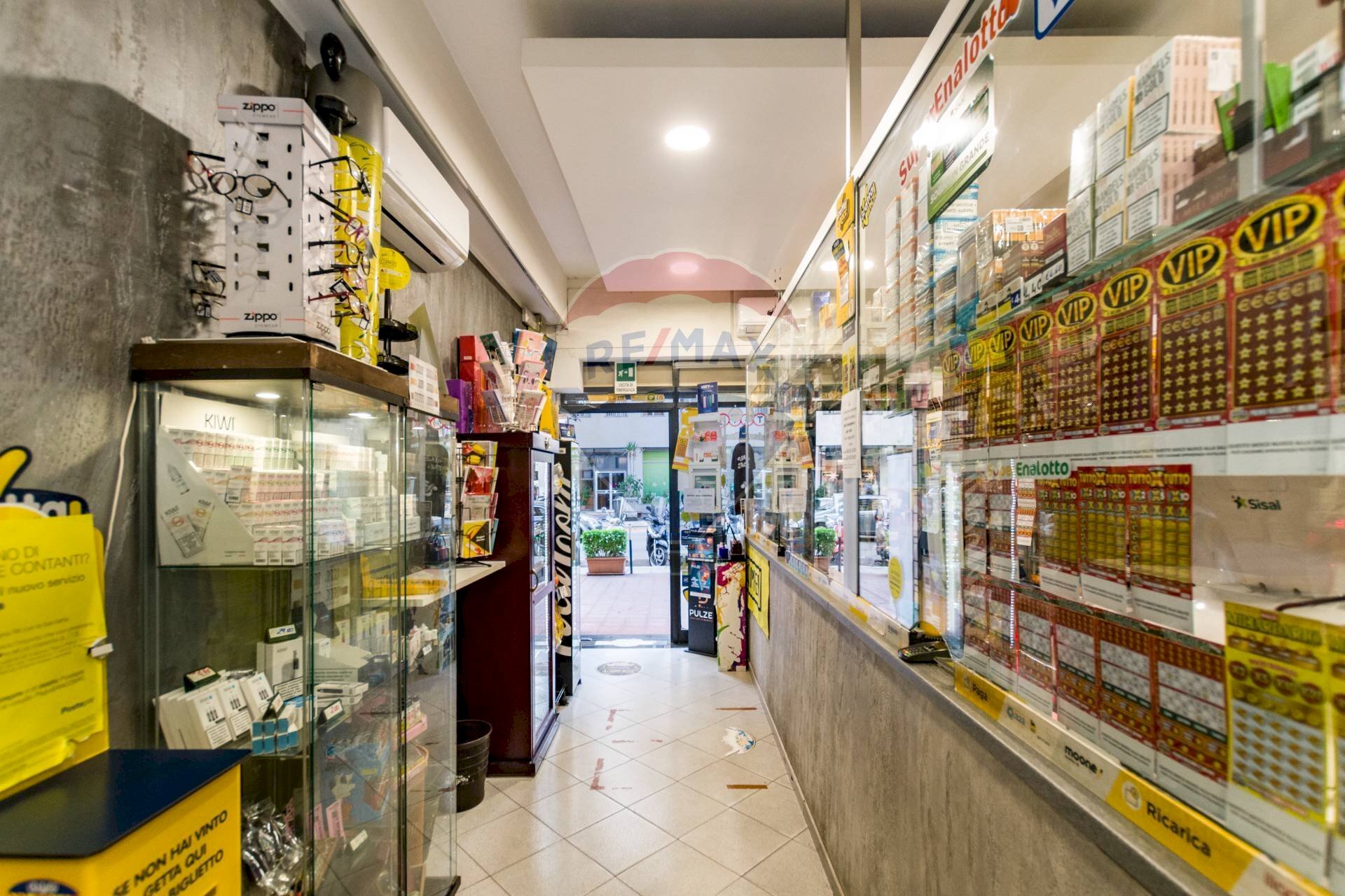 Dispensa di stoccaggio - Commercial Activity Via Marchese Di Villabianca
 
65, Palermo - photo 3