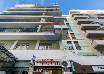 Edificio all\'aperto - Commercial Activity Via Marchese Di Villabianca
 
65, Palermo - photo 11