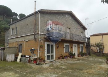 Casa all\'aperto - Casa semi indipendente Contrada Rasalgone
 
snc, Piazza Armerina - foto 4