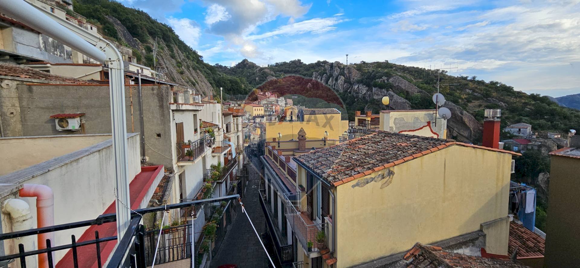 Edificio all\'aperto - Semi-detached house Corso Umberto
 
103, Motta Camastra - photo 1