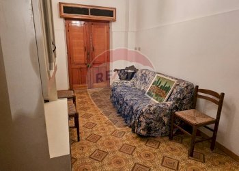 Soggiorno - Casa semi indipendente Corso Umberto
 
103, Motta Camastra - foto 27