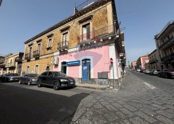 Edificio all\'aperto - Negozio via roma
 
107, Belpasso - foto 5