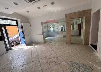 Stanza vuota - Negozio via roma
 
107, Belpasso - foto 9