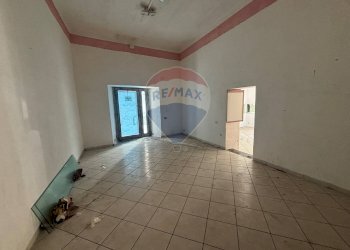 Stanza vuota - Negozio via roma
 
107, Belpasso - foto 15