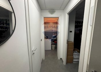 Hall / corridoio - Negozio Via degli Orti
 
2, Caltanissetta - foto 8