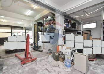 Dispensa di stoccaggio - Locale Commerciale via Gramsci
 
152, Gravina di Catania - foto 8