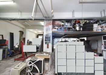 Cucina - Locale Commerciale via Gramsci
 
152, Gravina di Catania - foto 12