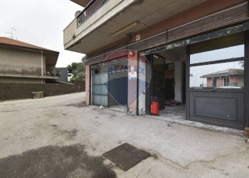 Terrazza - Locale Commerciale Gravina di Catania - foto 3