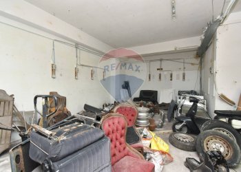 Soggiorno - Locale Commerciale Gravina di Catania - foto 7