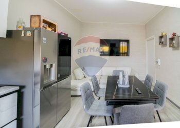 Sala da pranzo - Appartamento Via Marina
 
102, Fiumefreddo di Sicilia - foto 5