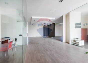 Stanza vuota - Office Via Vincenzo Aulisio
 
13, Bari - photo 4