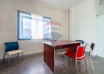 Ufficio - Office Via Vincenzo Aulisio
 
13, Bari - photo 17