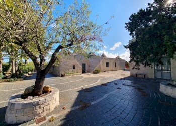 VISUALE ESTERNA TRULLI - Baita Strada Monte Tre Carlini, Martina Franca - photo 1