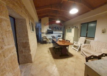 SALA DA PRANZO - Baita Strada Monte Tre Carlini, Martina Franca - photo 18