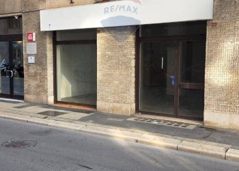 Edificio all\'aperto - Locale Commerciale Via Andrea Da Bari
 
30, Bari - foto 3