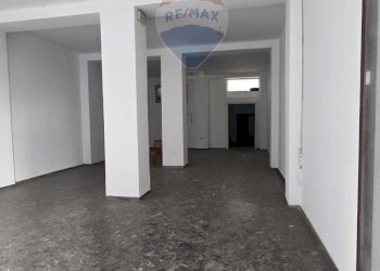 Stanza vuota - Locale Commerciale Via Andrea Da Bari
 
30, Bari - foto 5