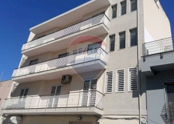 Edificio all\'aperto - Quadrilocale Via Armando Diaz
 
21, Bari - foto 1