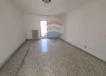 Stanza vuota - Independent house VIA REGINA ELENA
 
2, Bari - photo 9