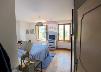 Camera / camera da letto - Casa semi indipendente Via Rocca Sant'Angelo
 
46, Assisi - foto 12