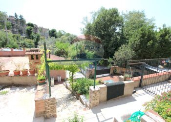 Terrazza - Casa semi indipendente Via Rocca Sant'Angelo
 
46, Assisi - foto 22
