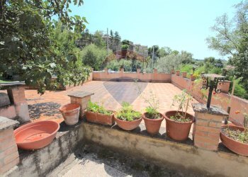 Terrazza - Casa semi indipendente Via Rocca Sant'Angelo
 
46, Assisi - foto 27