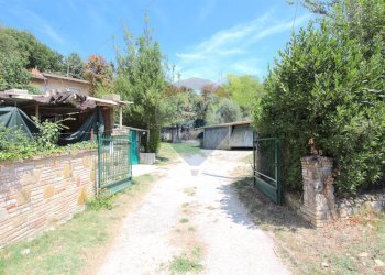 Giardino - Casa semi indipendente Via Rocca Sant'Angelo
 
46, Assisi - foto 39