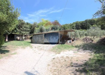 Giardino - Casa semi indipendente Via Rocca Sant'Angelo
 
46, Assisi - foto 40