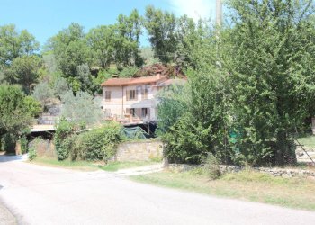 Casa all\'aperto - Casa semi indipendente Via Rocca Sant'Angelo
 
46, Assisi - foto 45