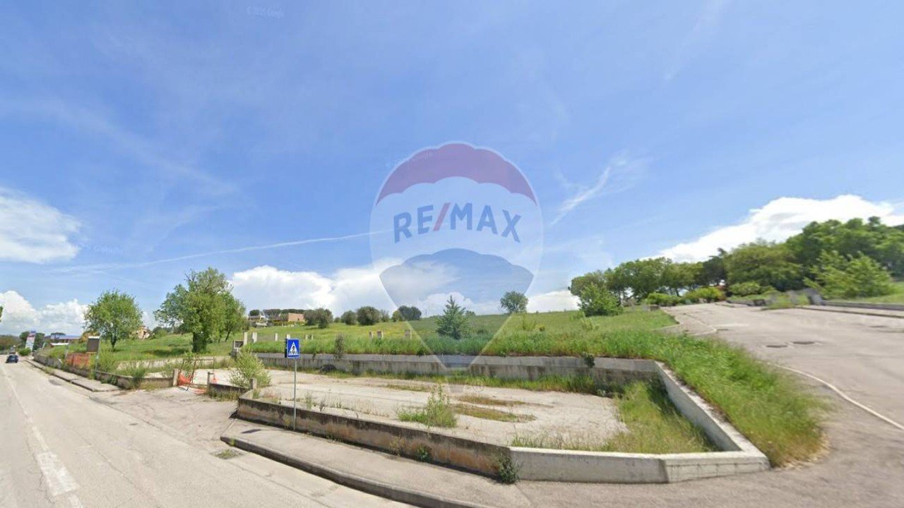 Vista delle montagne - Building land Via Settevalli Pila
 
925, Perugia - photo 2