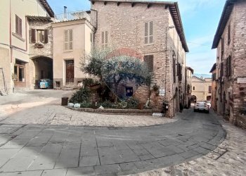 Edificio all\'aperto - Trilocale Spello - foto 6