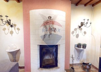 Dettagli - Villa Via Della Ripa, Gubbio - photo 4