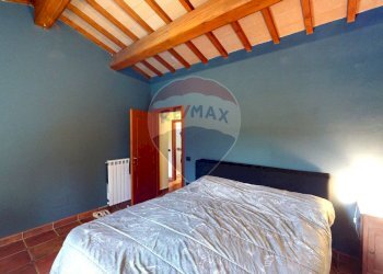 Camera / camera da letto - Villa Via Della Ripa, Gubbio - photo 12