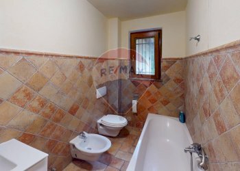 Bagno - Villa Via Della Ripa, Gubbio - photo 17