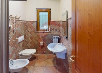 Bagno - Villa Via Della Ripa, Gubbio - photo 18