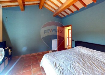 Camera / camera da letto - Villa Via Della Ripa, Gubbio - photo 21