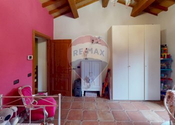 Camera / camera da letto - Villa Via Della Ripa, Gubbio - photo 22