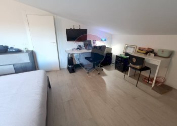 Camera / camera da letto - Quadrilocale Strada Lidarno Petrignano
 
3 R, Perugia - foto 22