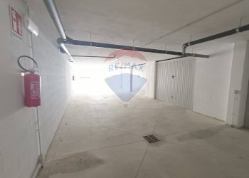 Parcheggio - Quadrilocale Strada Lidarno Petrignano
 
3 R, Perugia - foto 57