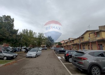 Edificio all\'aperto - Locale Commerciale Piazzale Carlo Levi 14 - 15
 
14-15, Fabro - foto 10