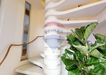 Scale - Casa indipendente Viale Vittorio Veneto
 
4, Marsciano - foto 13