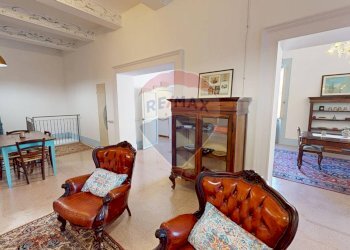 Sala da pranzo - Casa indipendente Viale Vittorio Veneto
 
4, Marsciano - foto 15