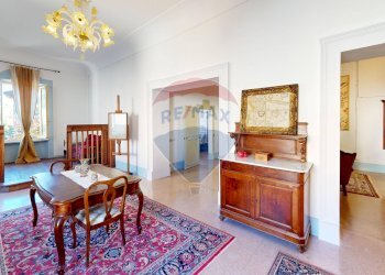 Sala da pranzo - Casa indipendente Viale Vittorio Veneto
 
4, Marsciano - foto 16