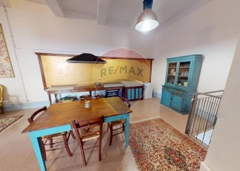 Sala da pranzo - Casa indipendente Viale Vittorio Veneto
 
4, Marsciano - foto 18