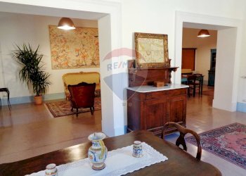 Sala da pranzo - Casa indipendente Viale Vittorio Veneto
 
4, Marsciano - foto 45