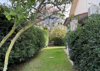 Giardino - Villa VIA TRONTO
 
33, Ardea - photo 4