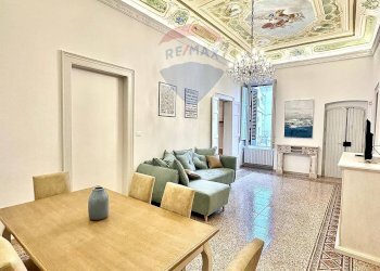 Sala da pranzo - Quadrilocale Piazza Vittorio Emanuele III
 
21, Cisternino - foto 3