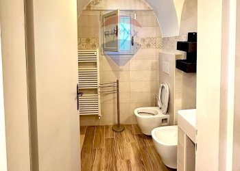 Bagno - Quadrilocale Piazza Vittorio Emanuele III
 
21, Cisternino - foto 8