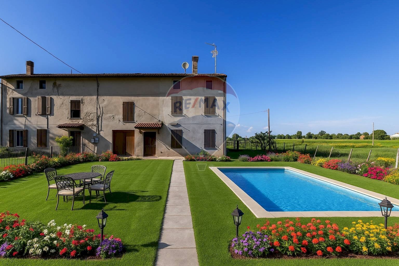 Piscina - Casa indipendente Strada della Cisa
 
78, Brescello - foto 1